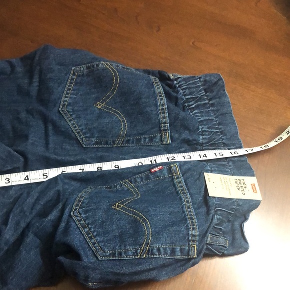 New Levi’s High Waisted Taper Jeans - Picture 4 of 11